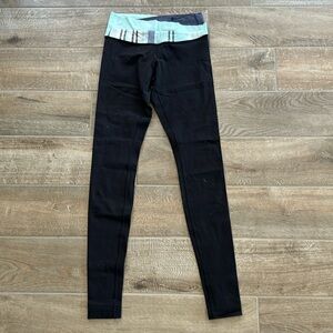 Astro Wunder Under Leggings Size 4